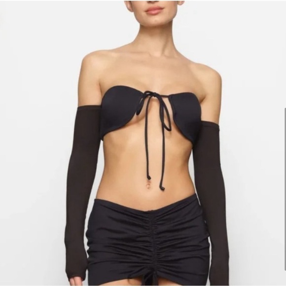 NWT Skims Signature Swim Long Sleeve Bikini Top in Onyx Women’s Sz M - Picture 1 of 11